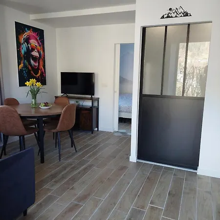 Apartment Adapte Pmr 4 Personnes Gervais Les Bains